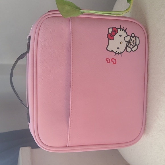 Hello Kitty cosmetic Bag - Picture 5 of 12